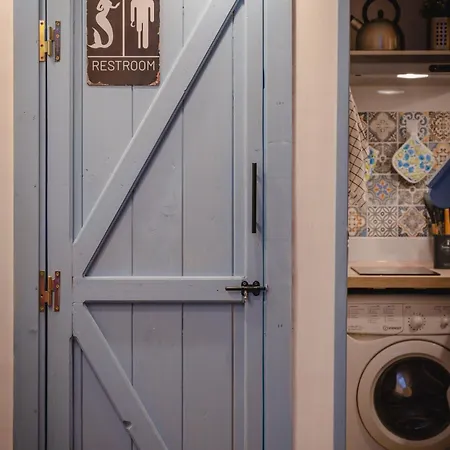 Tiny House - Boat Nápoles